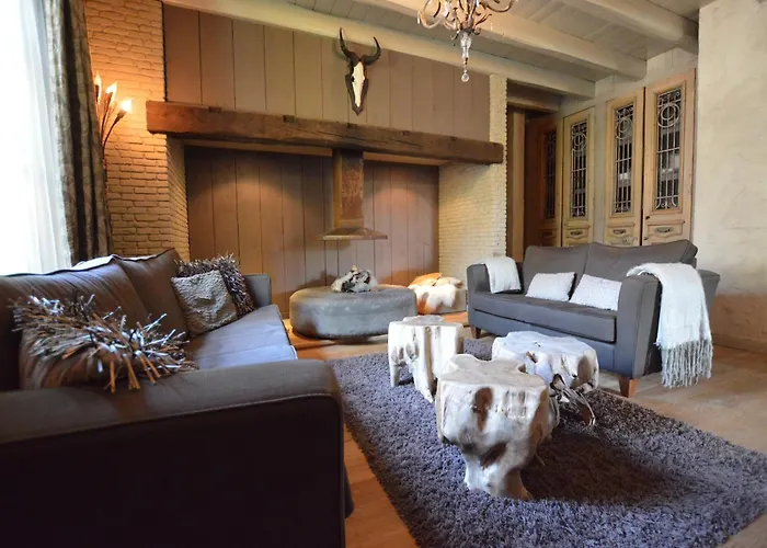 Group With Private Pool And Sauna *