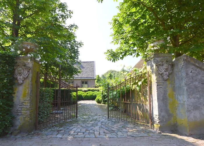 Holiday home Group With Private Pool And Sauna