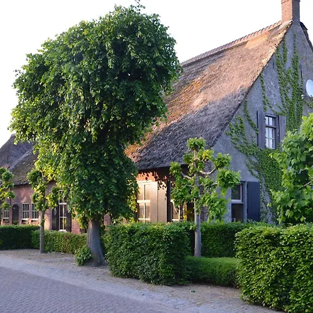 Group With Private Pool And Sauna