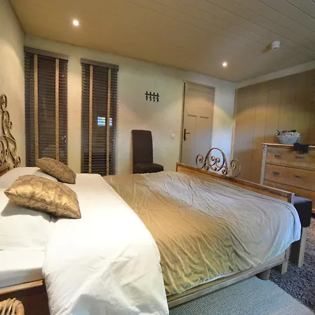 Group With Private Pool And Sauna Dom wakacyjny